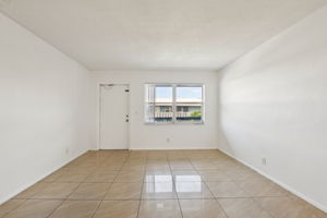 NE 38th St-Apt 14-S1704-008