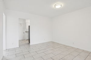 NE 38th St-Apt 35-S1704-012
