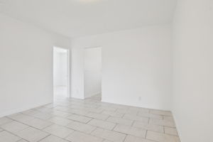 NE 38th St-Apt 35-S1704-013
