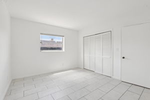 NE 38th St-Apt 35-S1704-016