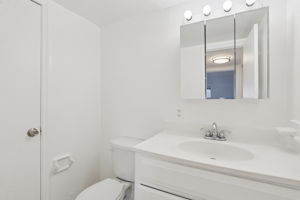 NE 38th St-Apt 35-S1704-022