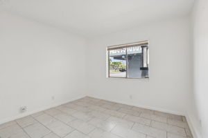 NE 38th St-Apt 35-S1704-027