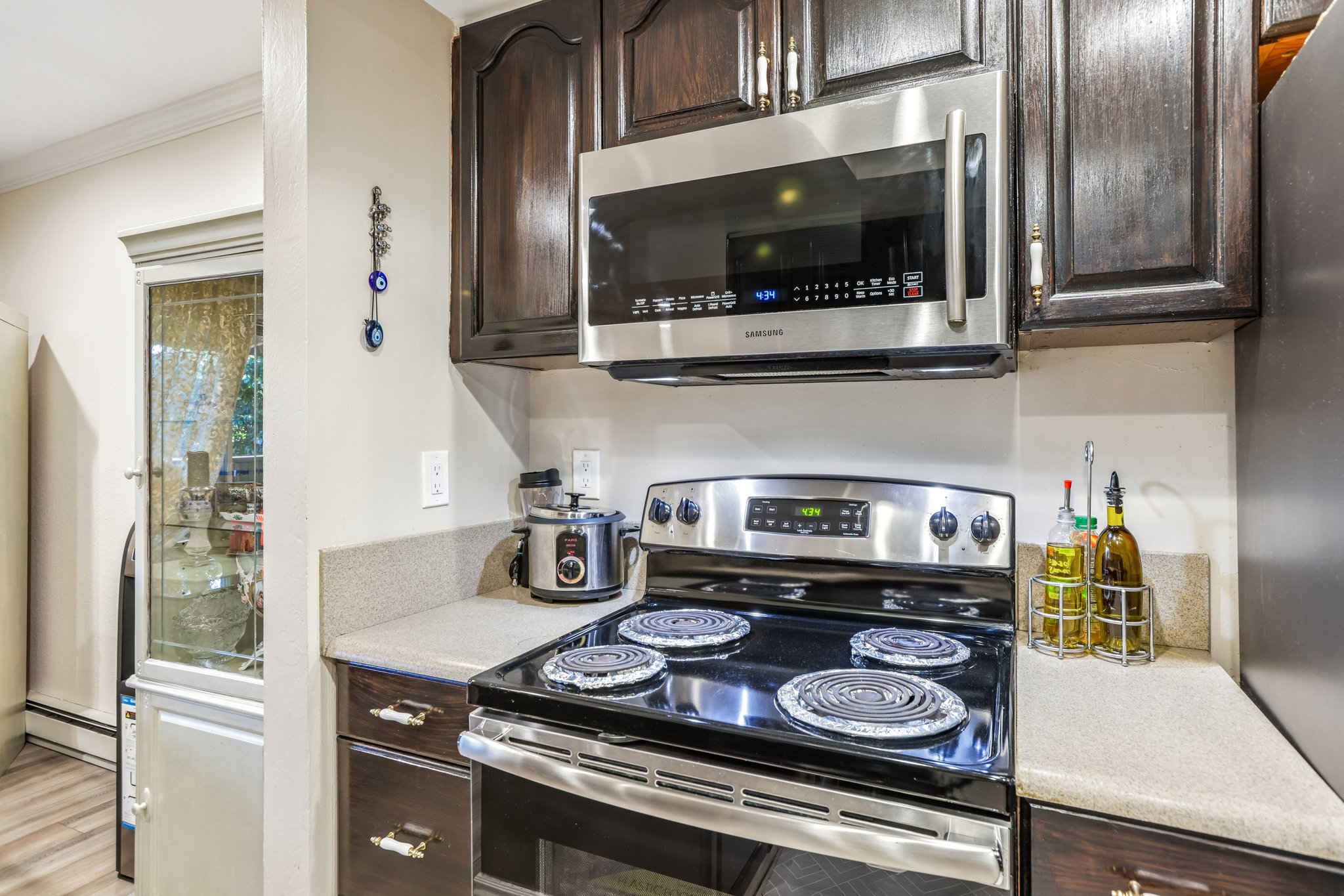 Saratoga Ave 362-S1706-016.jpg