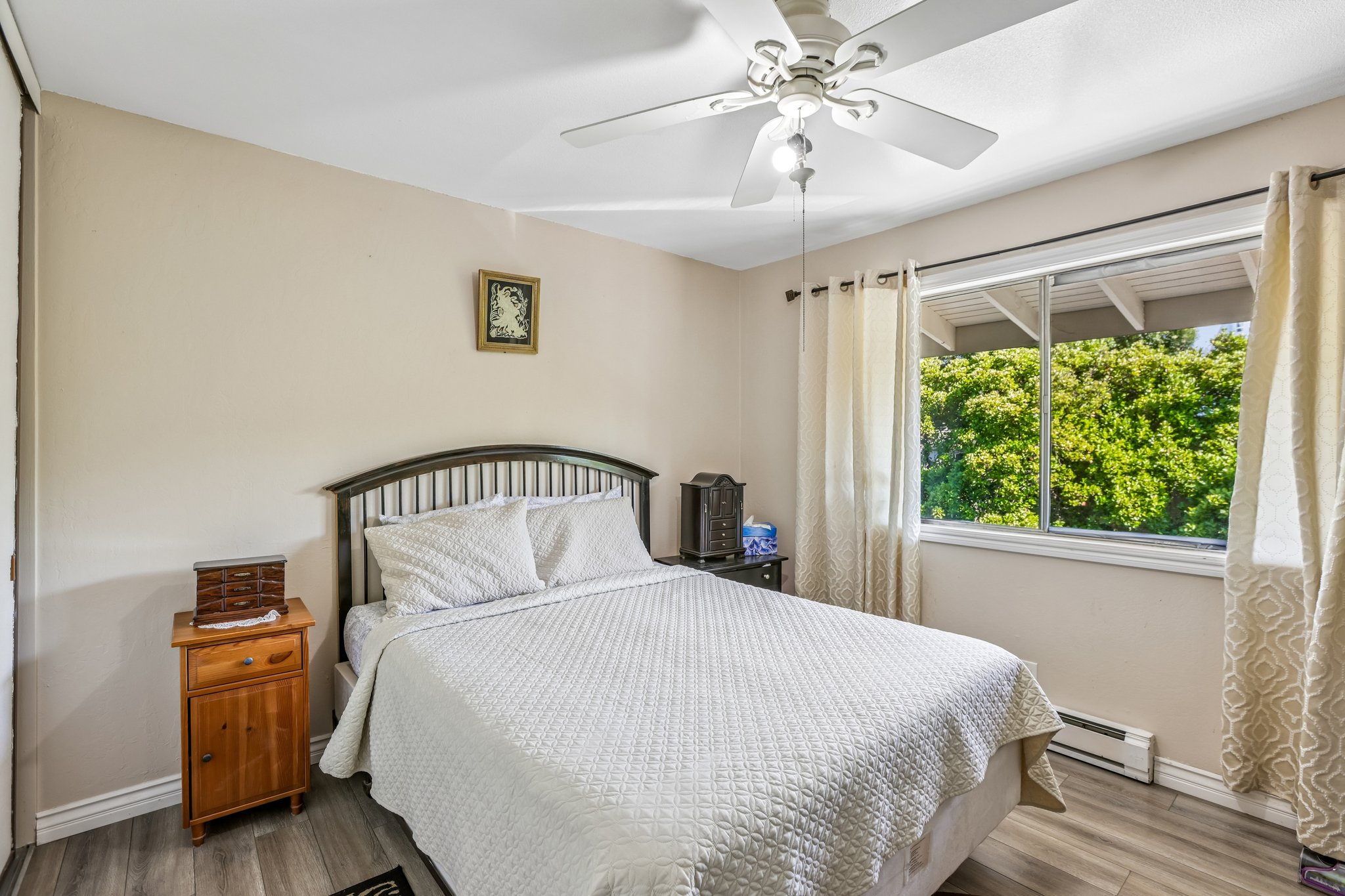 Saratoga Ave 362-S1706-018.jpg