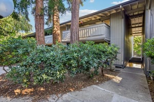 Saratoga Ave 362-S1706-001.jpg