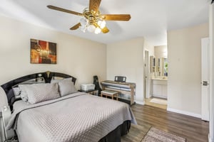 Saratoga Ave 362-S1706-022.jpg
