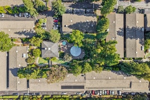 Saratoga Ave 362-S1706-034.jpg