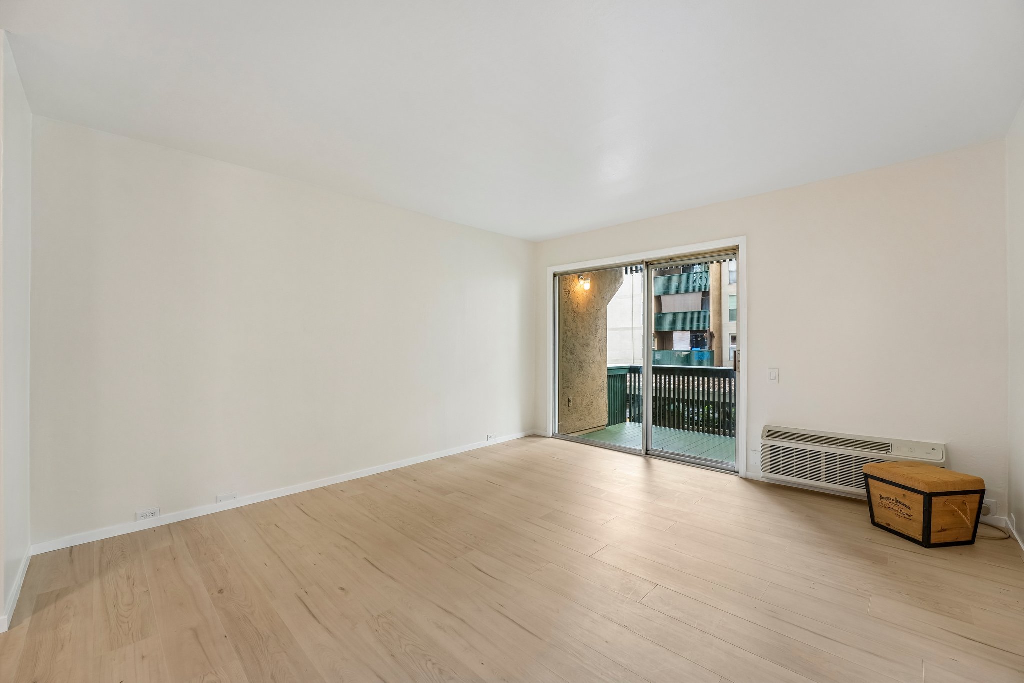 Sharene Ln 103-S0505-009.jpg