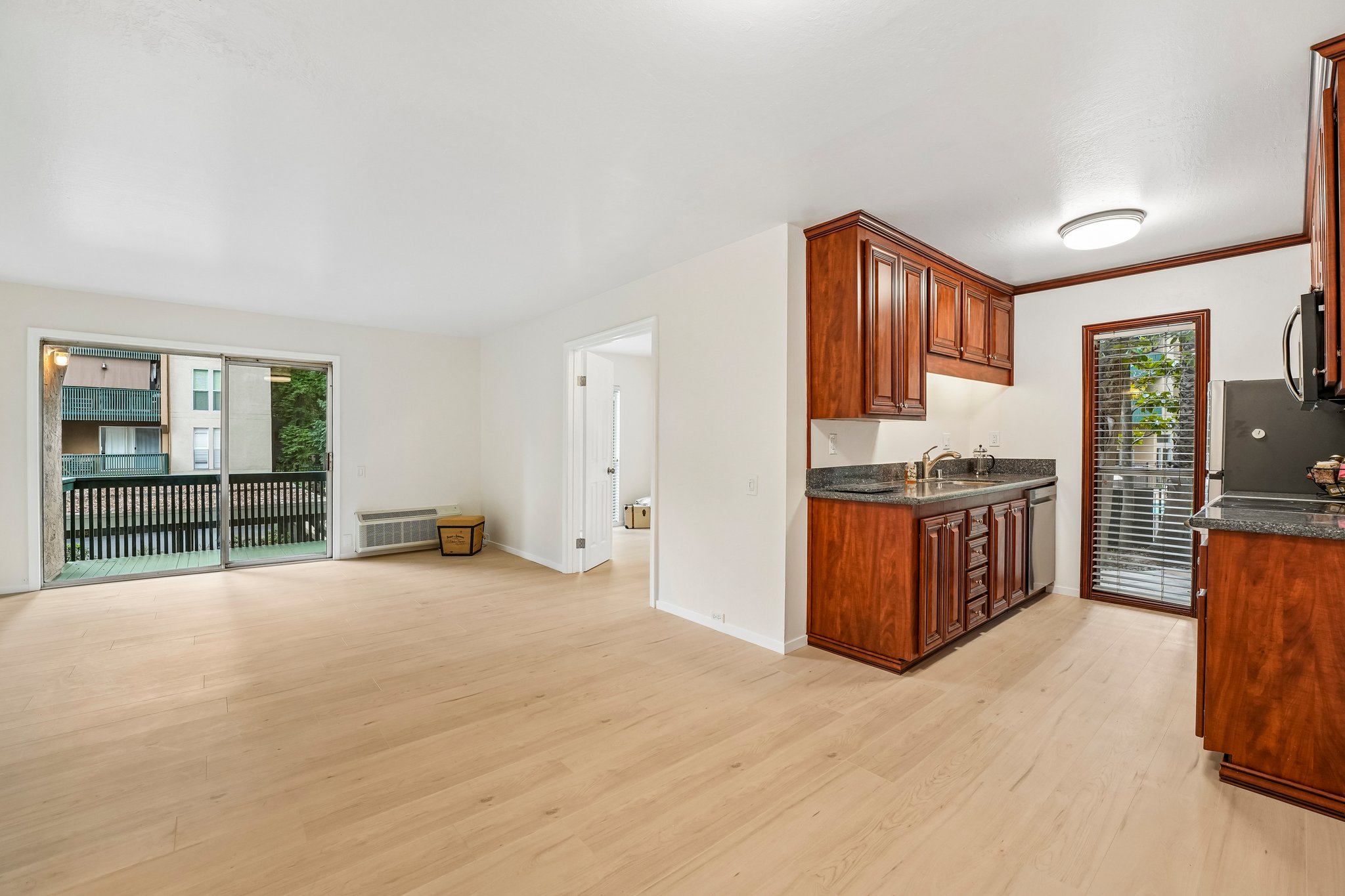 Sharene Ln 103-S0505-011.jpg