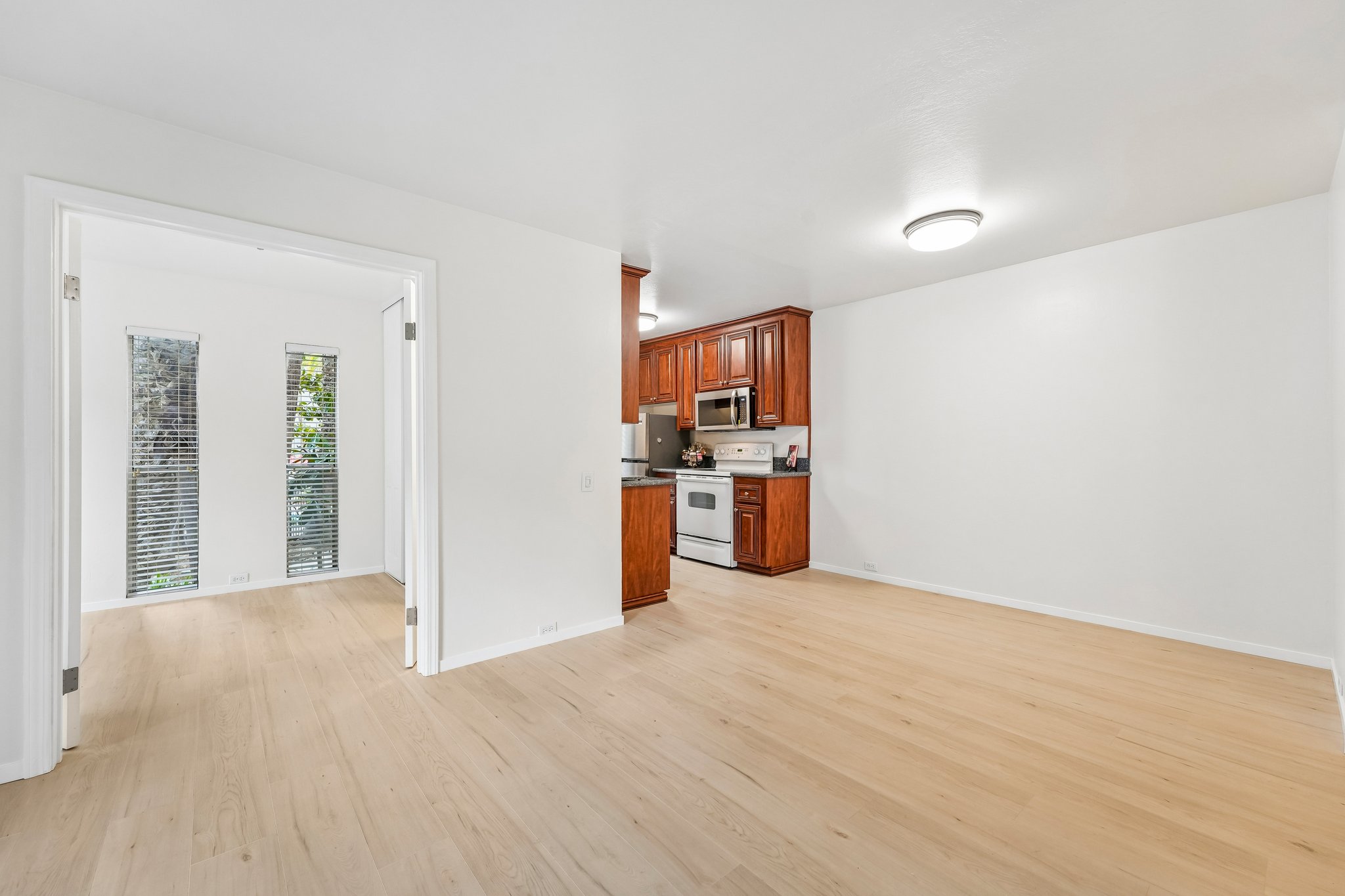 Sharene Ln 103-S0505-013.jpg