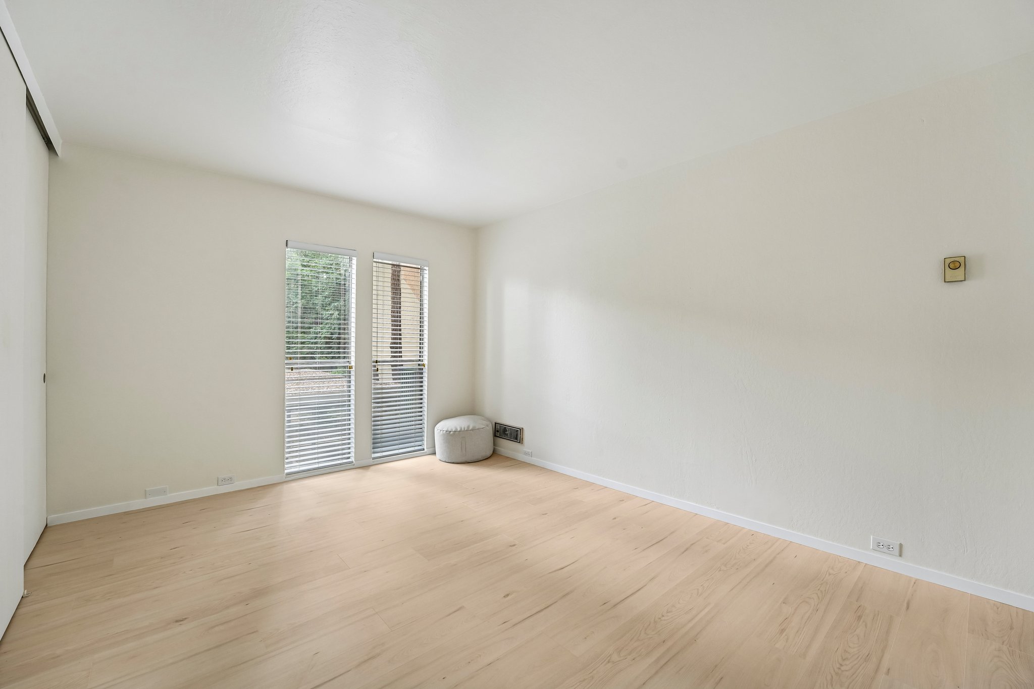 Sharene Ln 103-S0505-028.jpg
