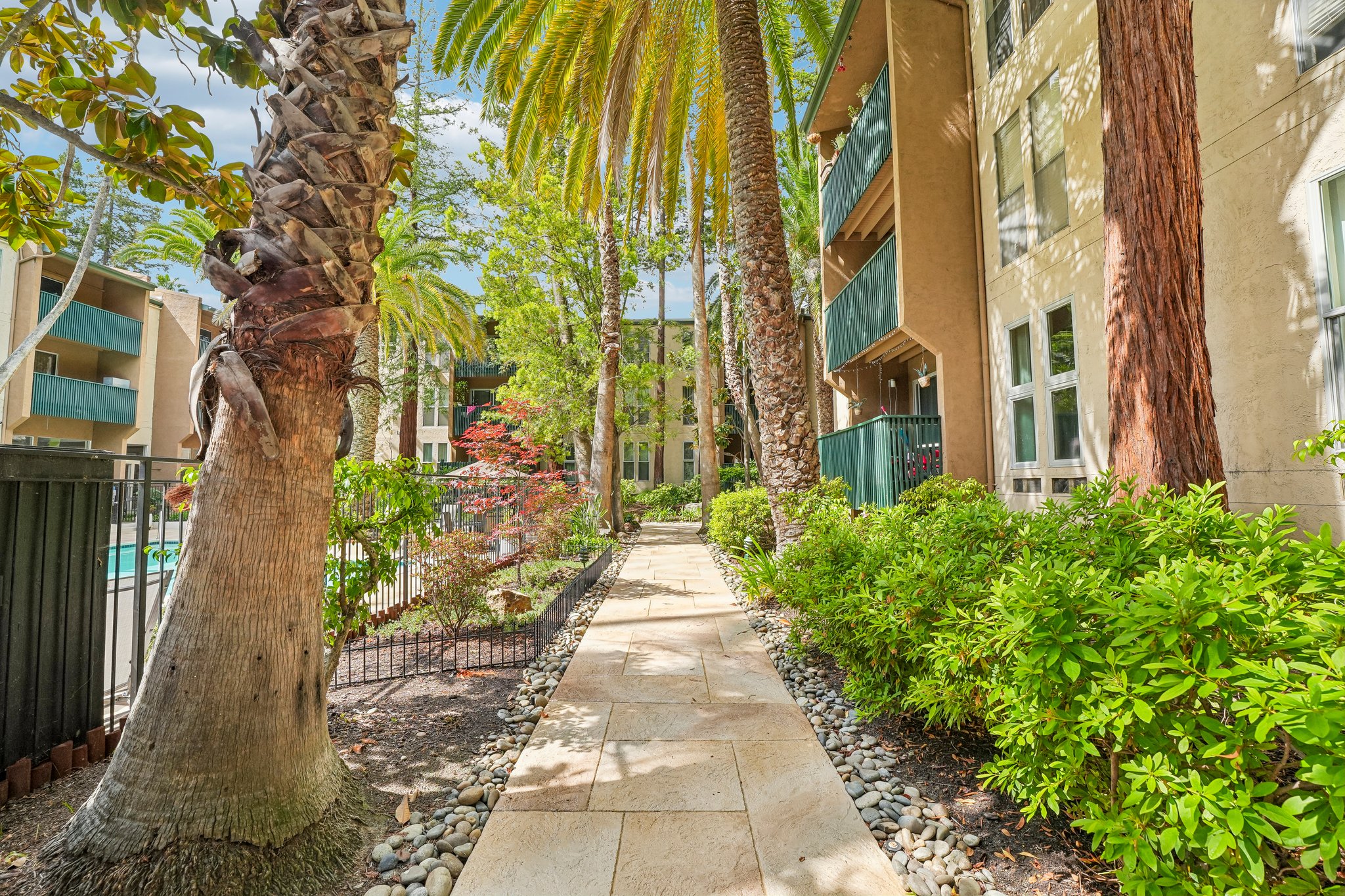 Sharene Ln 103-S0505-043.jpg