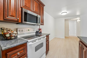 Sharene Ln 103-S0505-019.jpg