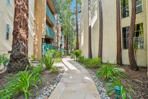Sharene Ln 103-S0505-040.jpg