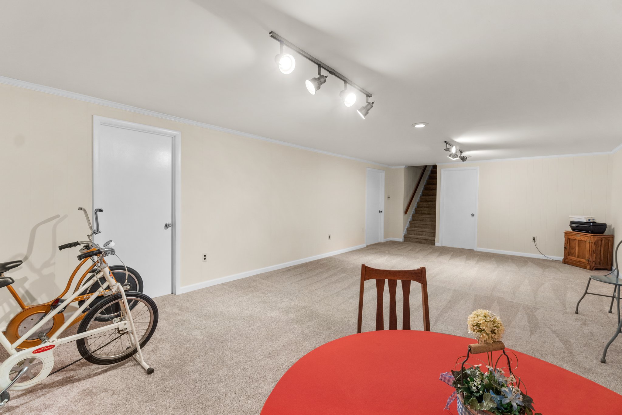 27. Recreation room.jpg