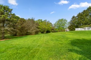 34. Back exterior.jpg