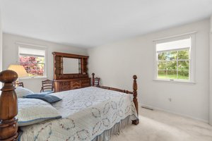 23. Upper bedroom.jpg