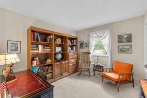 16. Office-upper bedroom.jpg