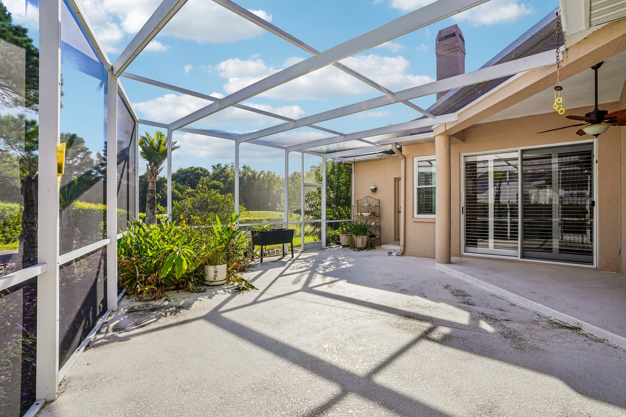 Edgewater Dr-S2909-044.jpg