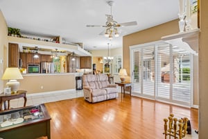 Edgewater Dr-S2909-010.jpg