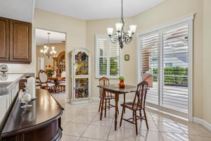 Edgewater Dr-S2909-015.jpg