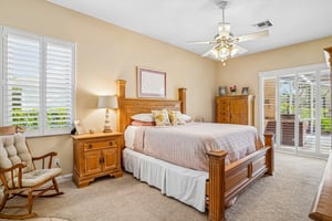 Edgewater Dr-S2909-024.jpg