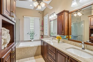Edgewater Dr-S2909-027.jpg