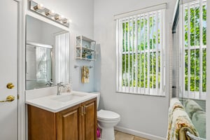 Edgewater Dr-S2909-032.jpg