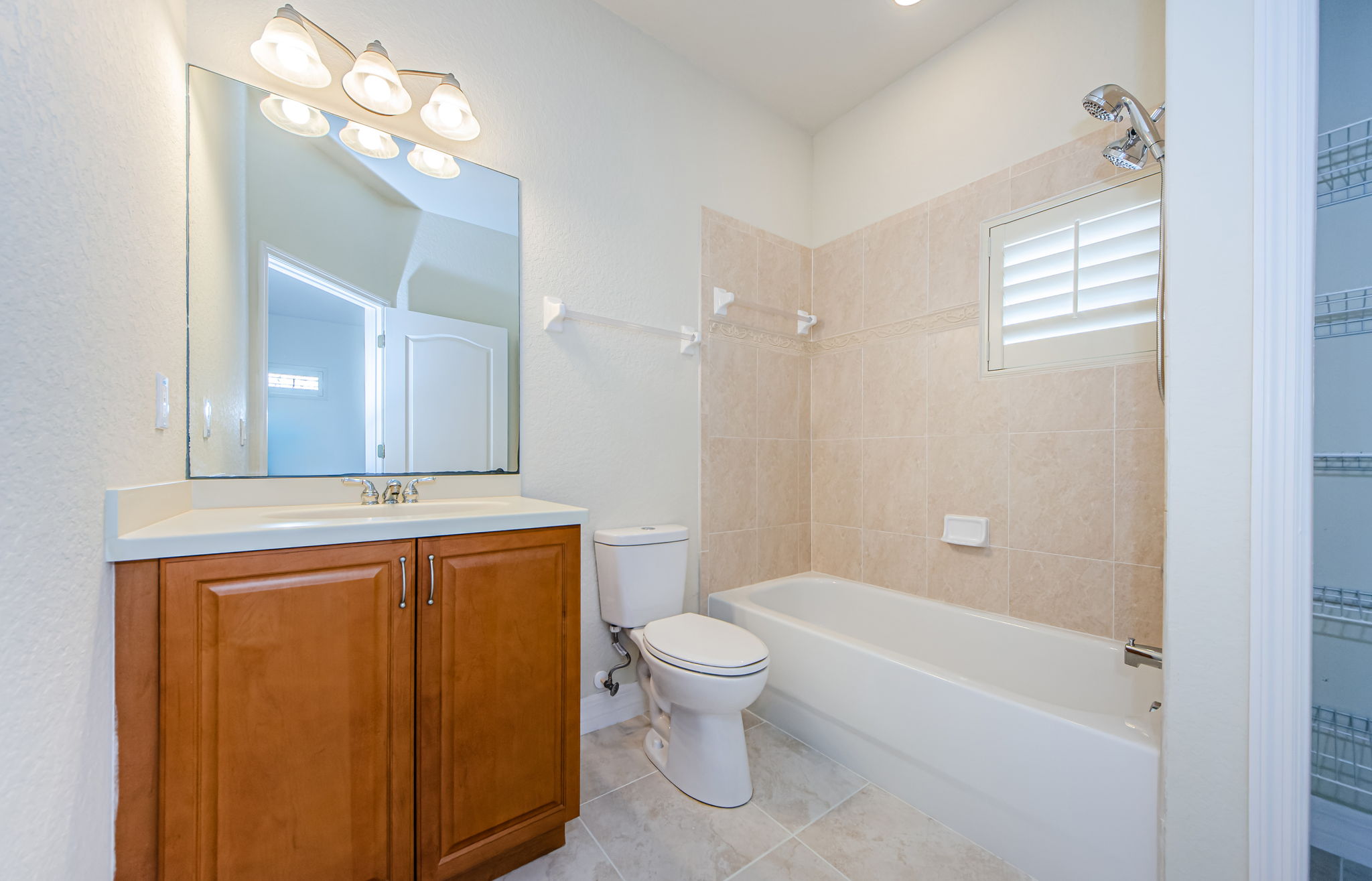 Upper Level Bathroom 3a