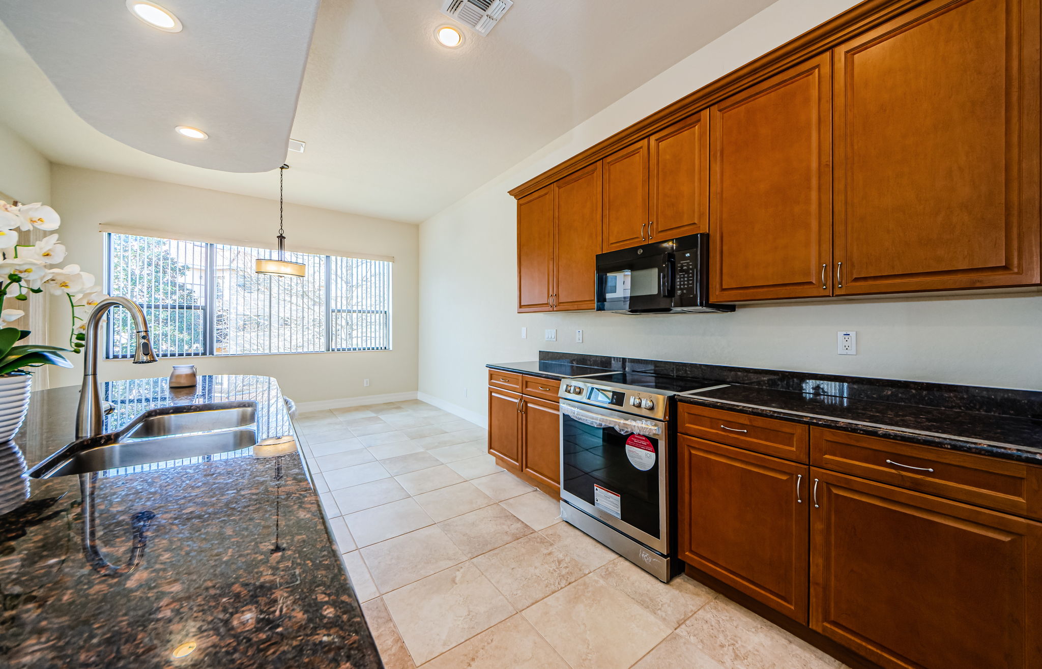 Main Level Kitchen 5