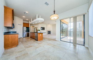 Main Level Kitchen Eat-In 2