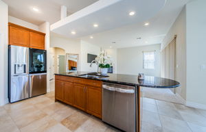 Main Level Kitchen 4