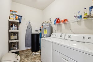 Gabriel Dr 7-0705-014.jpg