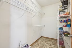 Gabriel Dr 7-0705-015.jpg