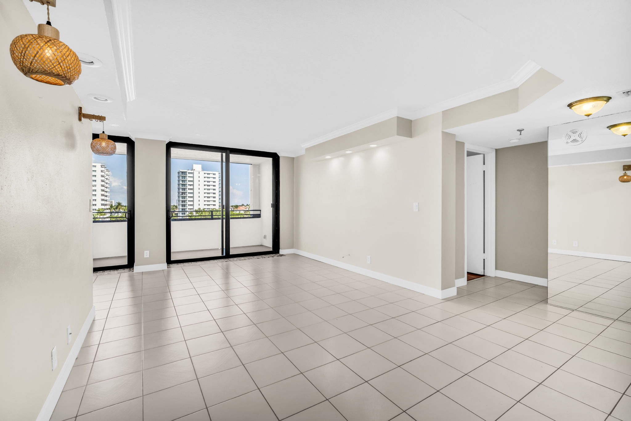  Photo 51