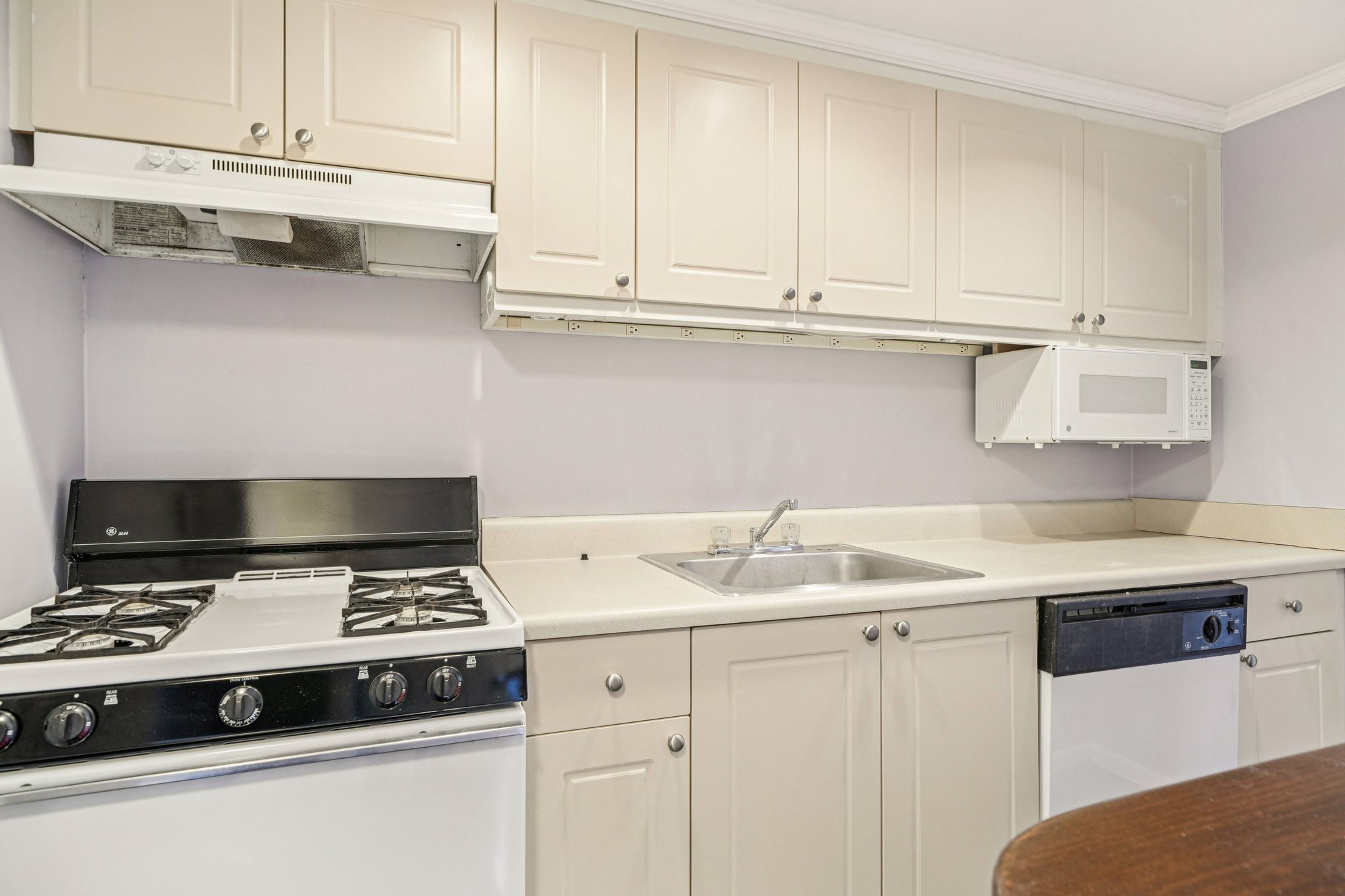 Clairmont Rd-S1902-005.jpg