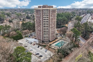 Clairmont Rd-S1902-021.jpg