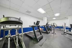 Clairmont Rd-1902-906.jpg