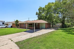 Colby Dr-S1505-002.jpg