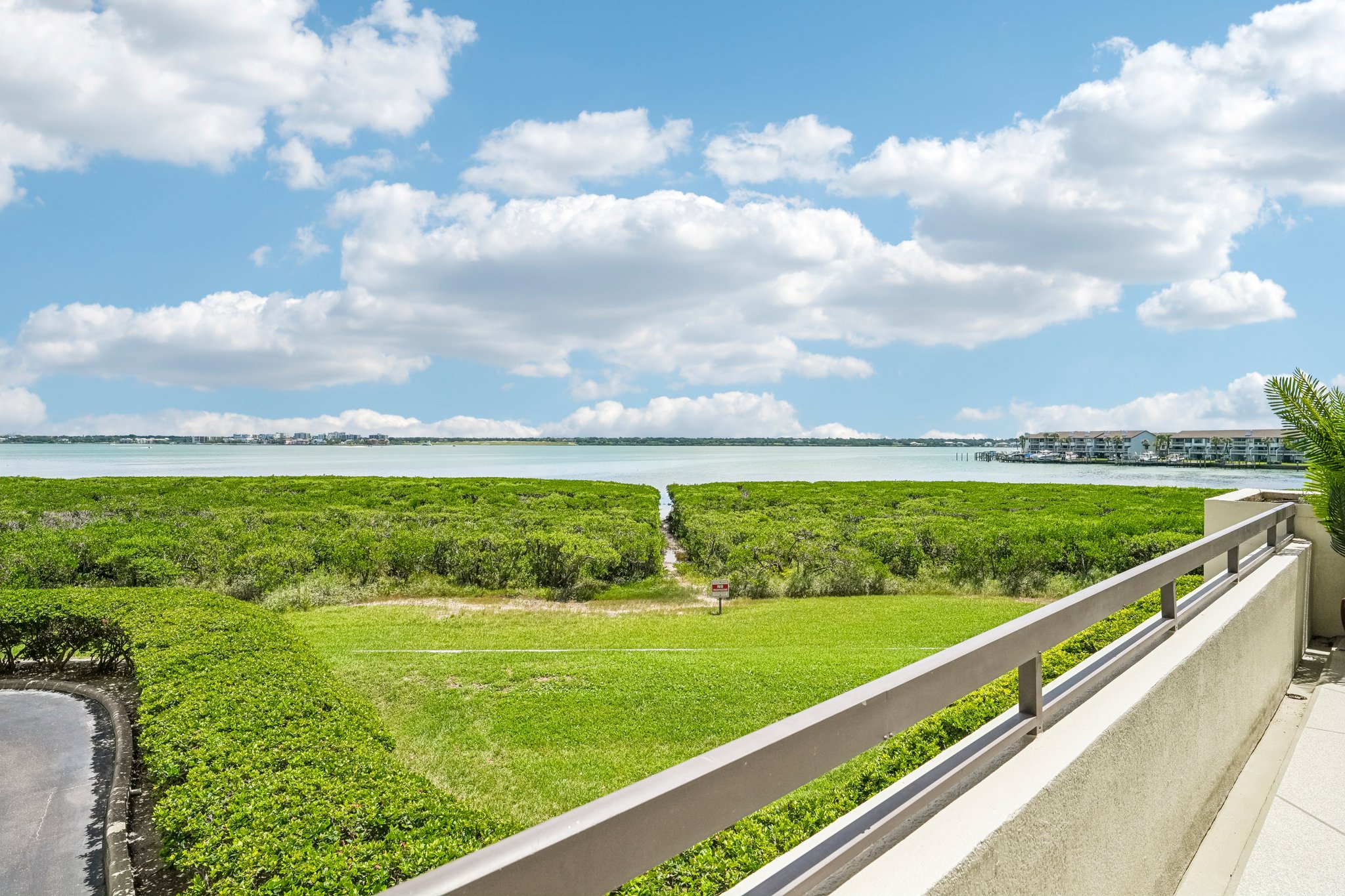 Gulf Blvd 104-S0309-075.jpg