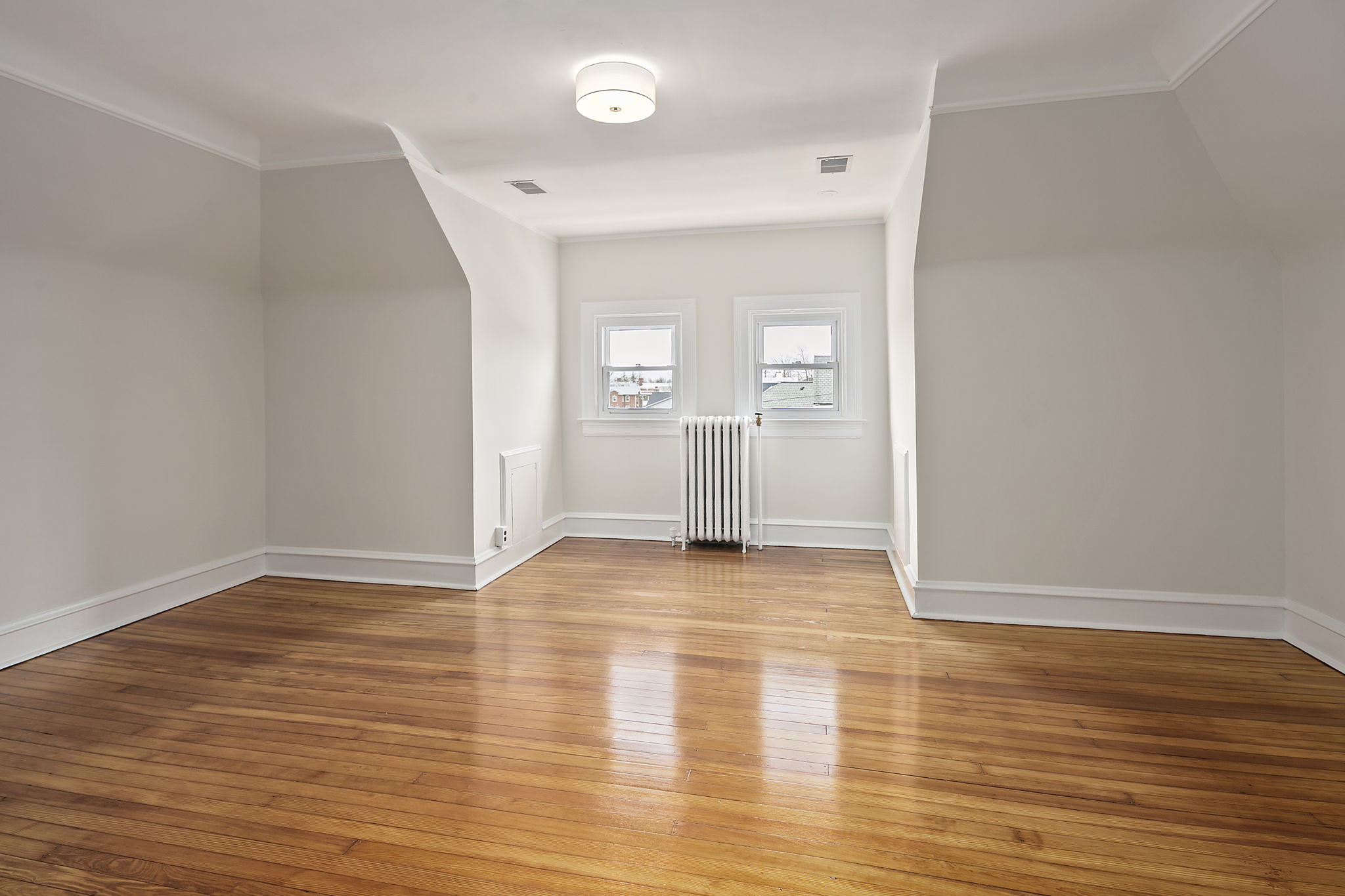 1501 Hamilton St NW, Washington, DC 20011, USA Photo 45