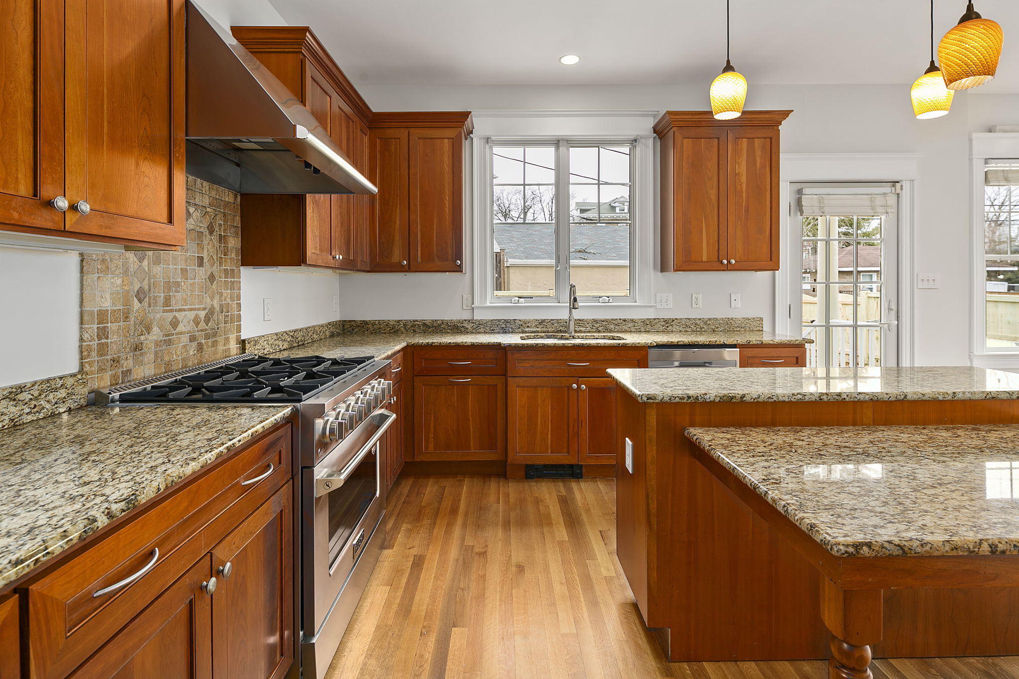 1501 Hamilton St NW, Washington, DC 20011, USA Photo 25