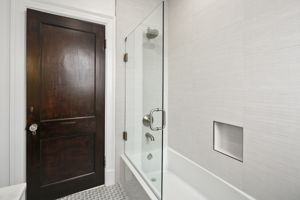 1501 Hamilton St NW, Washington, DC 20011, USA Photo 40