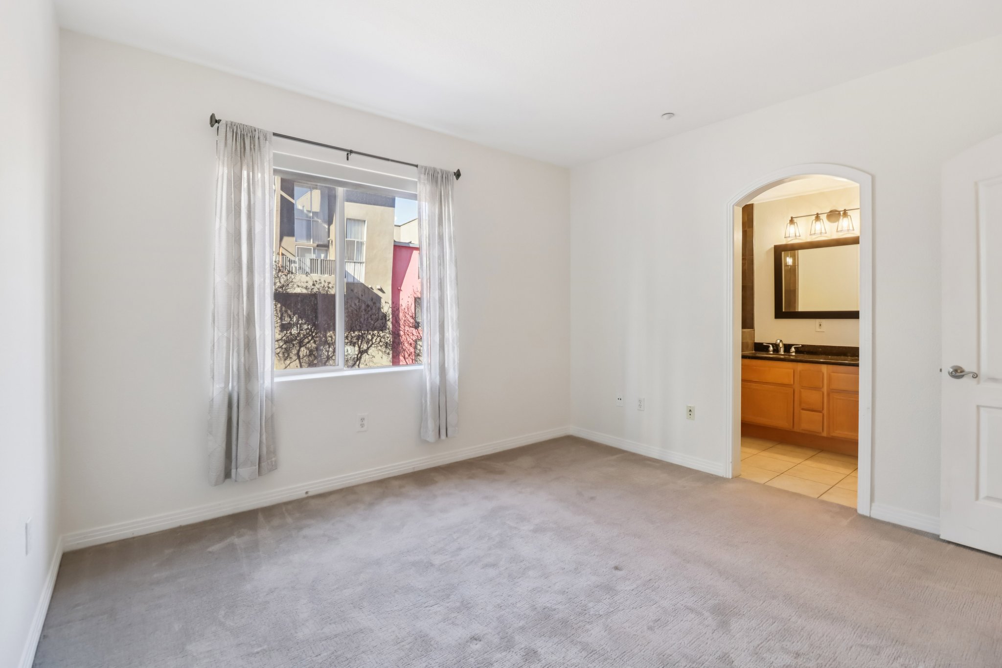 India St-S1501-024.jpg