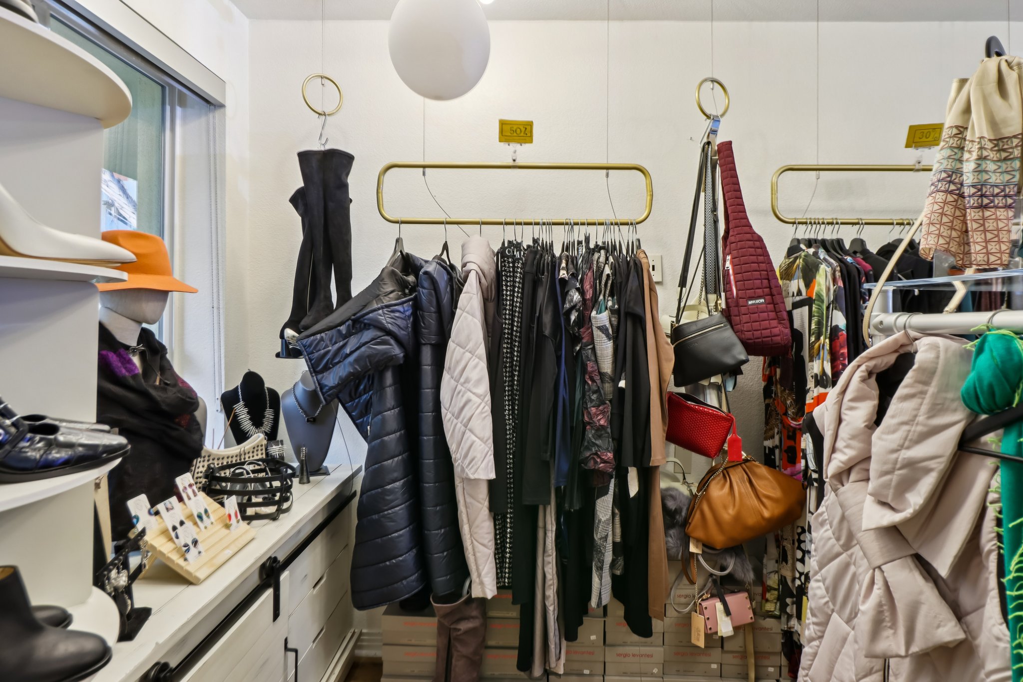 India St-S1701-009.jpg