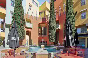 India St-S1701-003.jpg