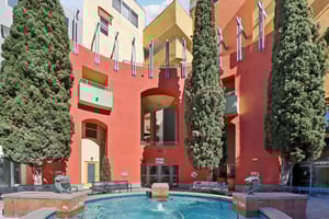 India St-S1701-004.jpg