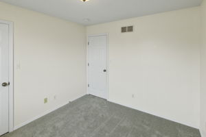  Photo 34