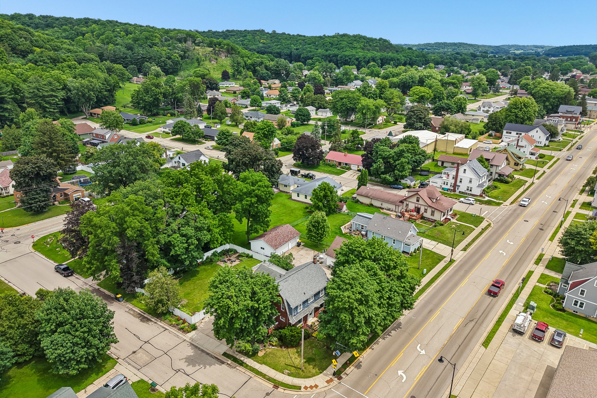 Main St-S2506-061.jpg