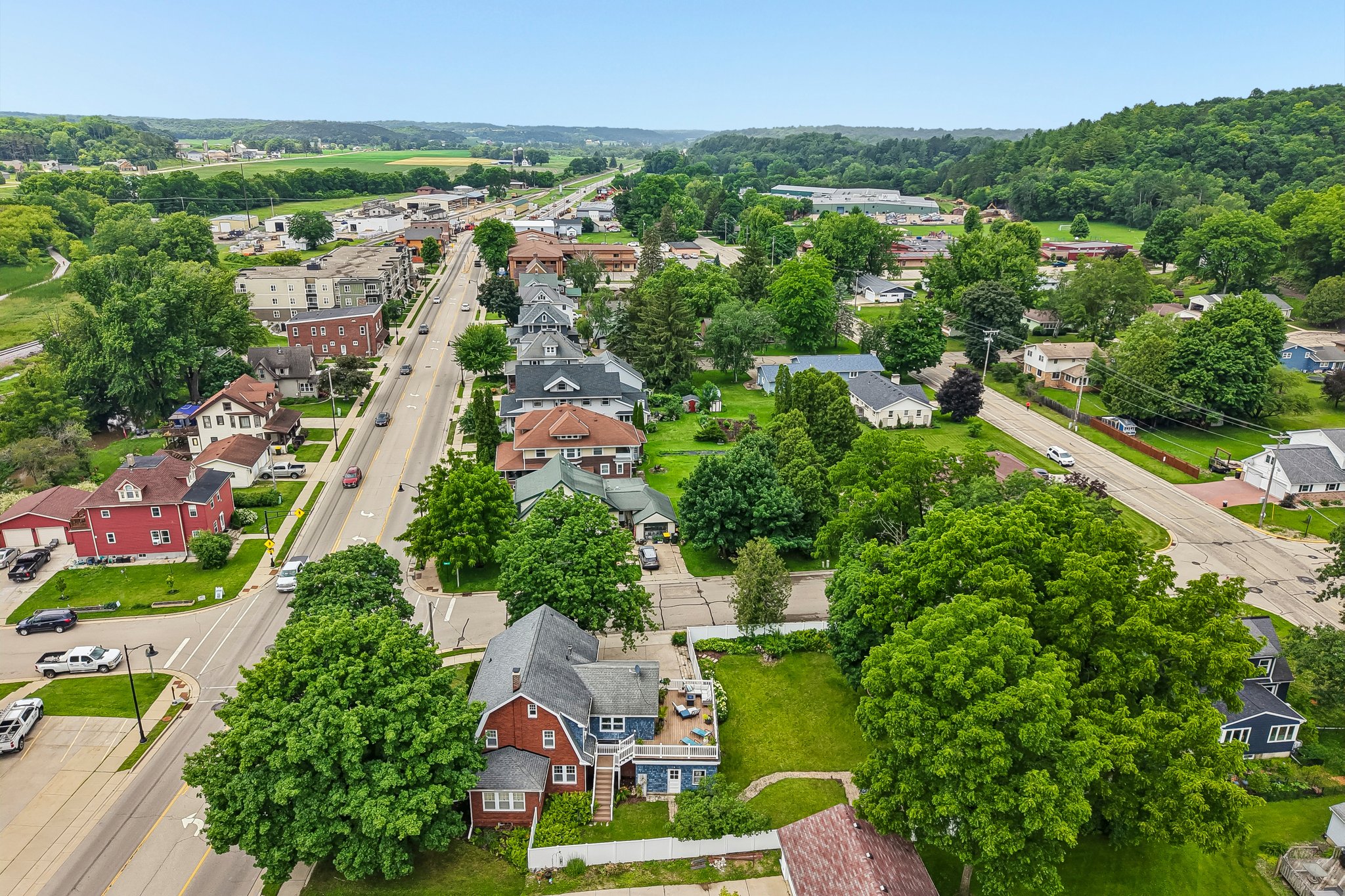 Main St-S2506-065.jpg